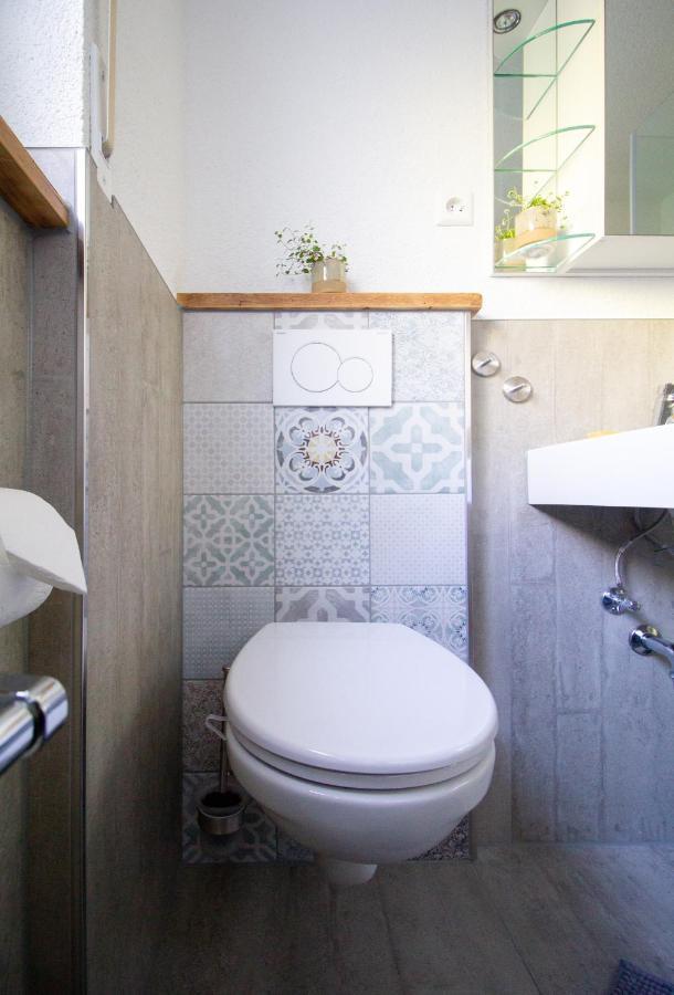 Schoene Und Helle Ferienwohnung In Pfaffenweiler วิลลิงเงน-ชเวนนิงเงน ภายนอก รูปภาพ