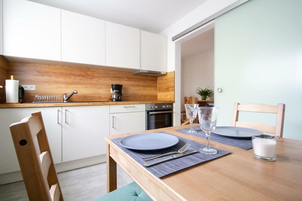 Schoene Und Helle Ferienwohnung In Pfaffenweiler วิลลิงเงน-ชเวนนิงเงน ภายนอก รูปภาพ