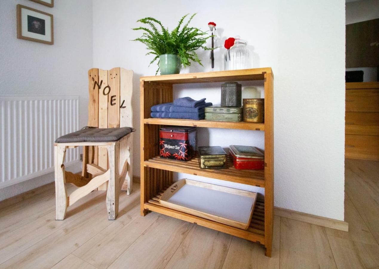 Schoene Und Helle Ferienwohnung In Pfaffenweiler วิลลิงเงน-ชเวนนิงเงน ภายนอก รูปภาพ