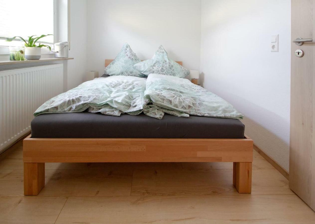 Schoene Und Helle Ferienwohnung In Pfaffenweiler วิลลิงเงน-ชเวนนิงเงน ภายนอก รูปภาพ