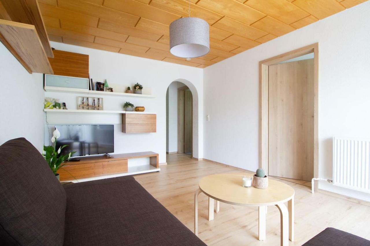 Schoene Und Helle Ferienwohnung In Pfaffenweiler วิลลิงเงน-ชเวนนิงเงน ภายนอก รูปภาพ